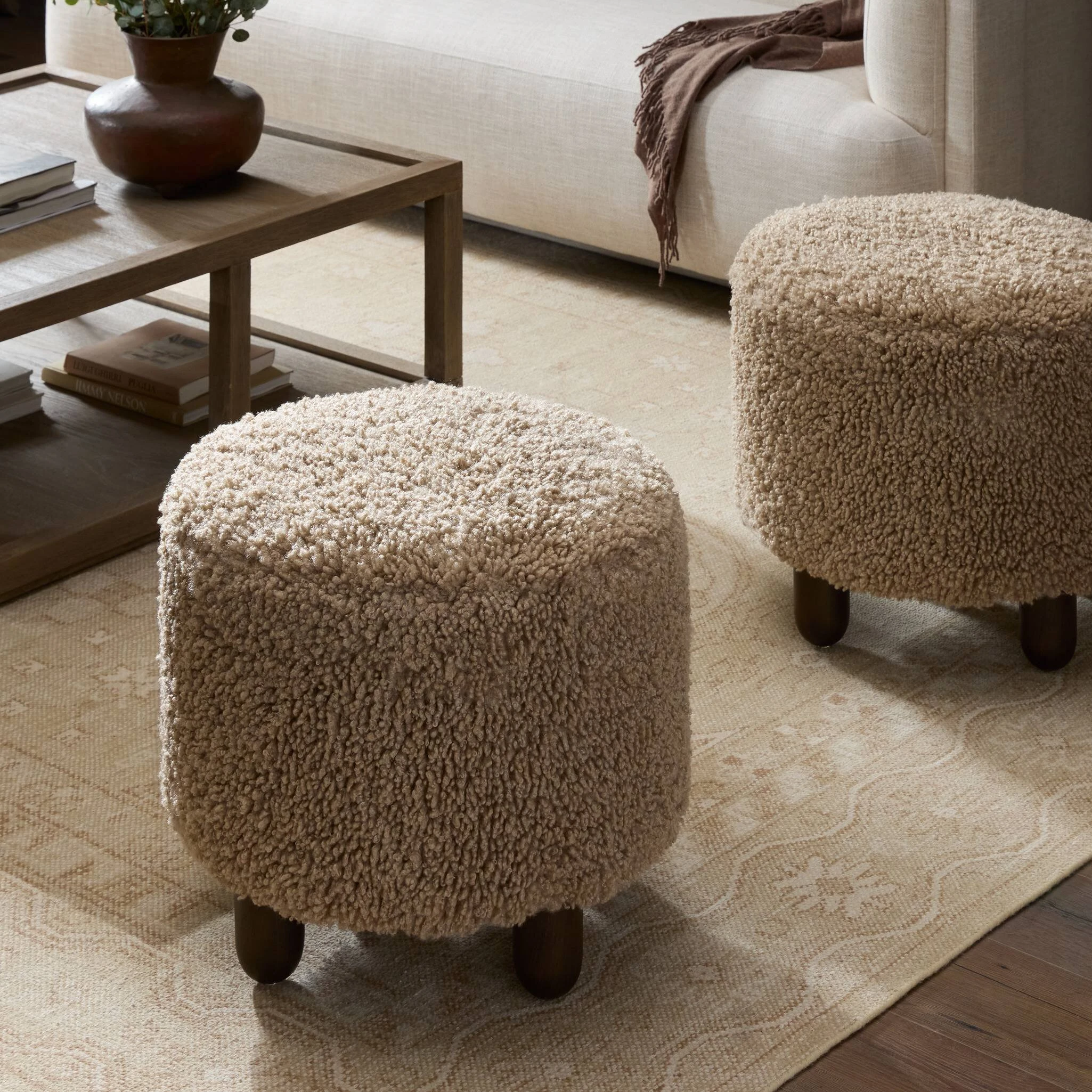 Aniston Ottoman - 230810-004 230810004