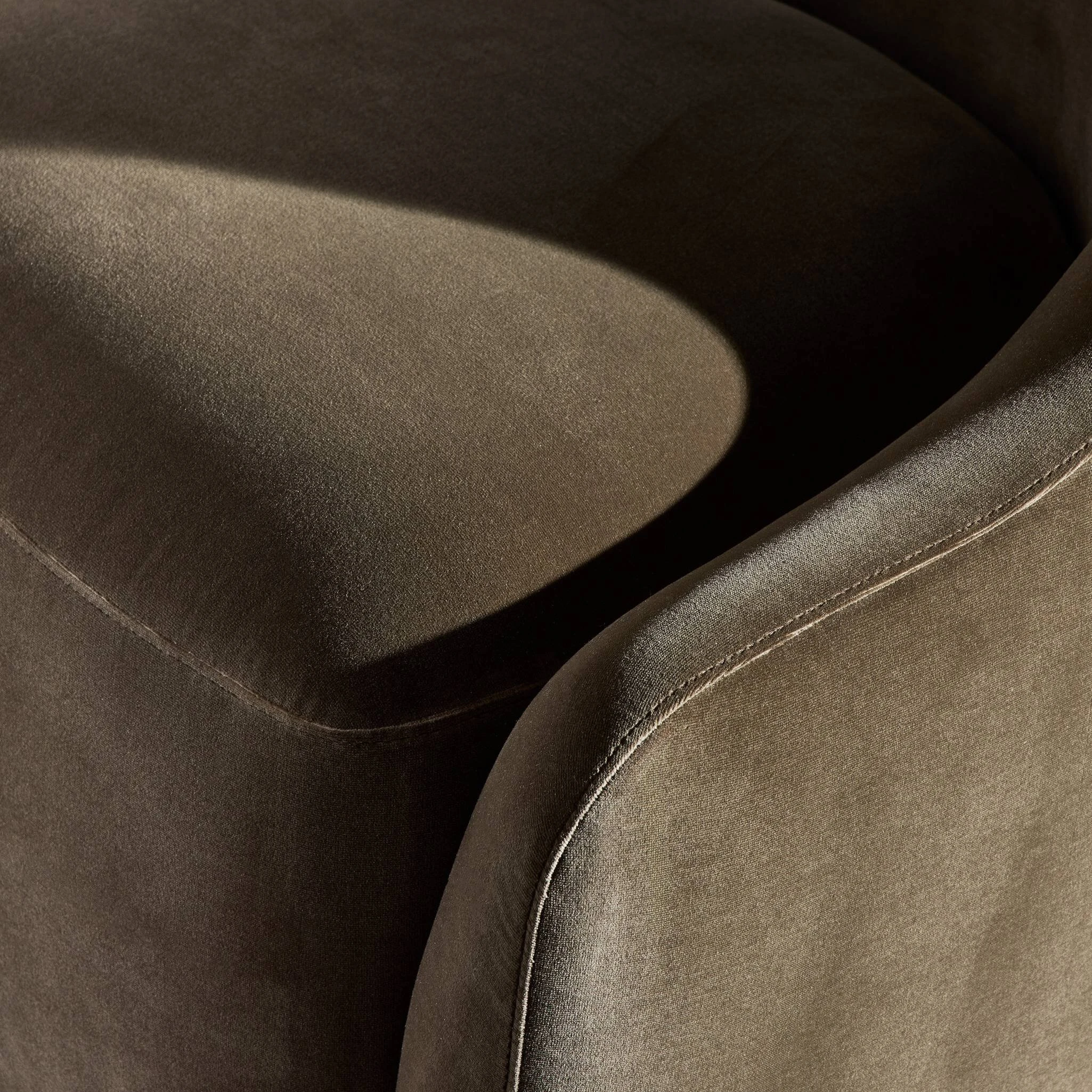 Levi Swivel Chair - 231505-004 231505004
