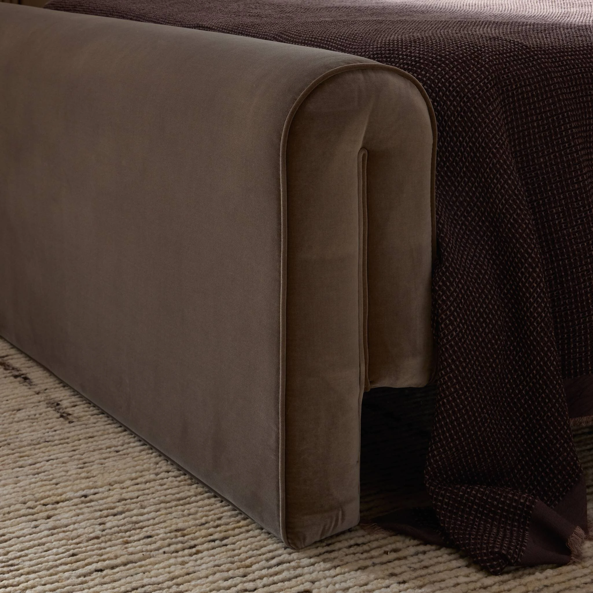 Mitchell Bed - 231780-009 231780009