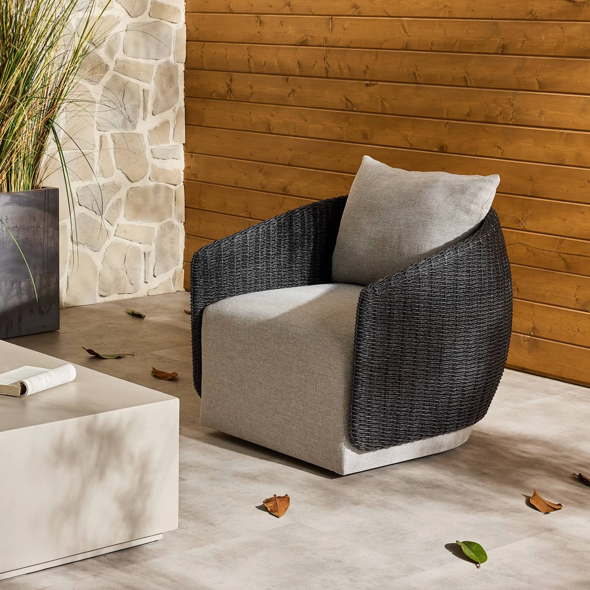 Maven Outdoor Swivel Chair - 235137-003 235137003