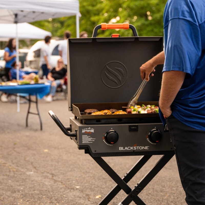 22" Griddle with Flexfold Legs (Charcoal Gray) 2356