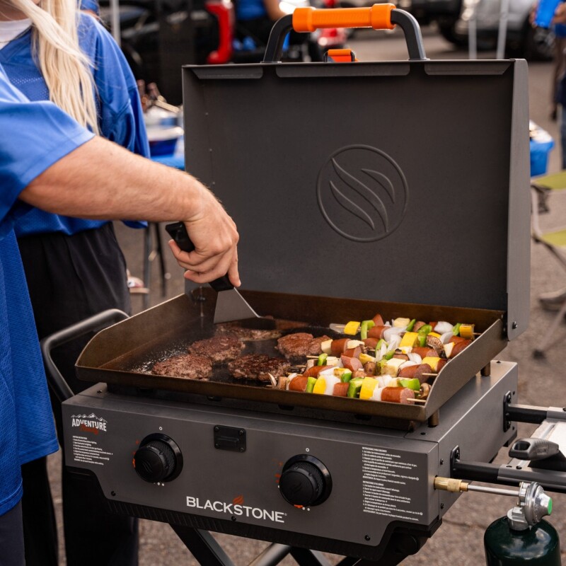 22" Griddle with Flexfold Legs (Charcoal Gray) 2356