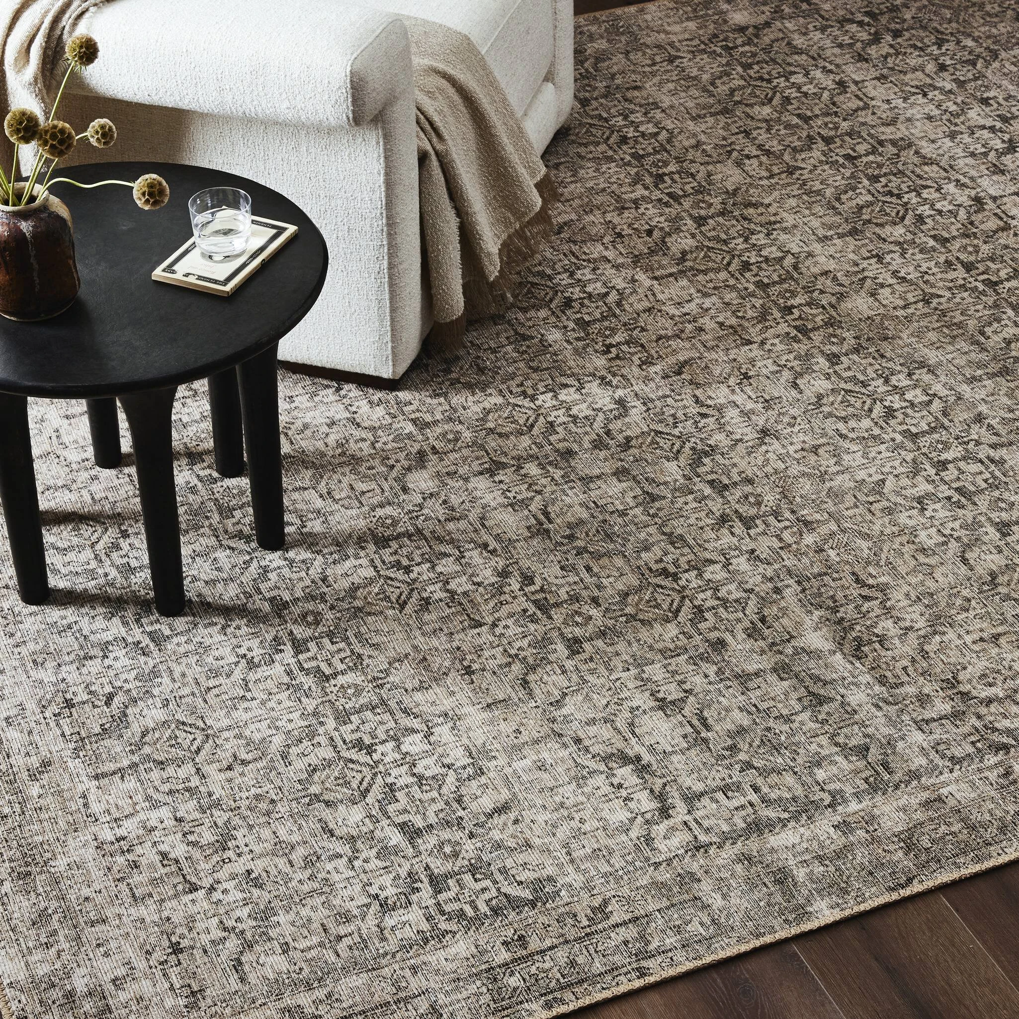 Priya Rug 10'x14' - 237145-004 237145004