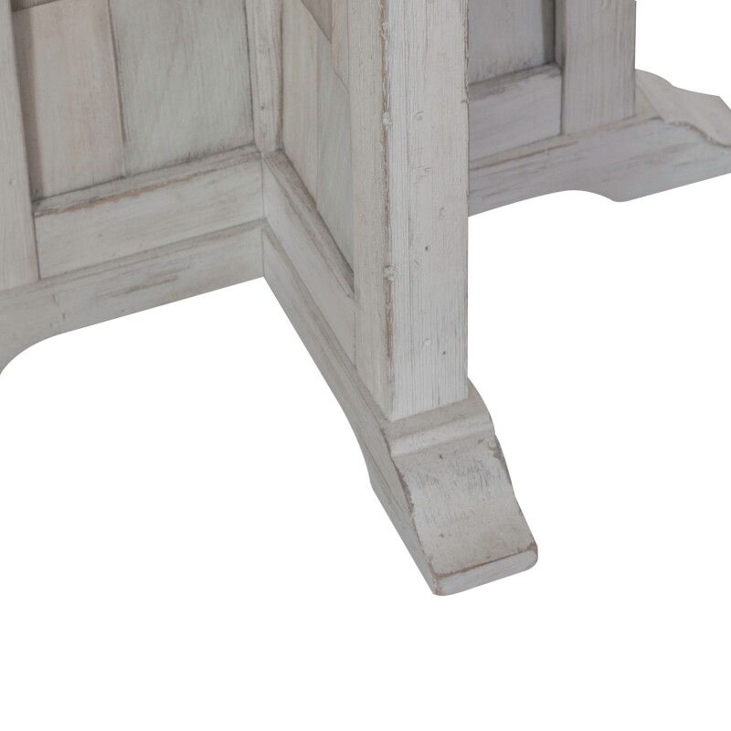 River Place Round Chairside Table 237OT1021