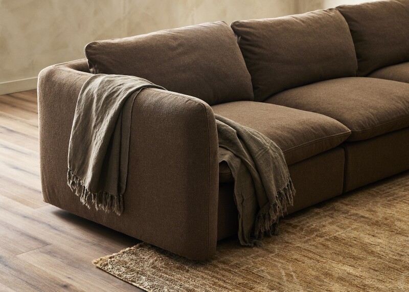 Ingel 5-Piece Sectional - 239342-002 239342002