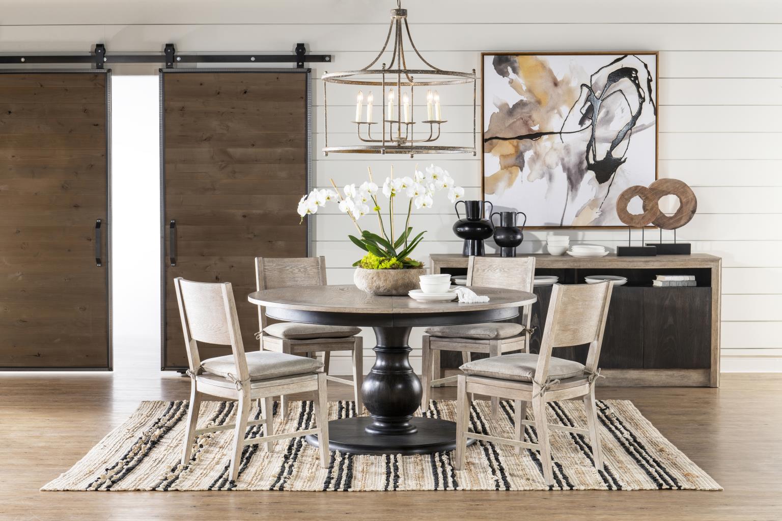 2400 Halifax DR Complete Round Table 2400521K