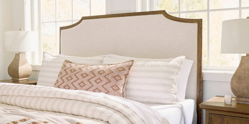 Surry Upholstered Bed 2404K163