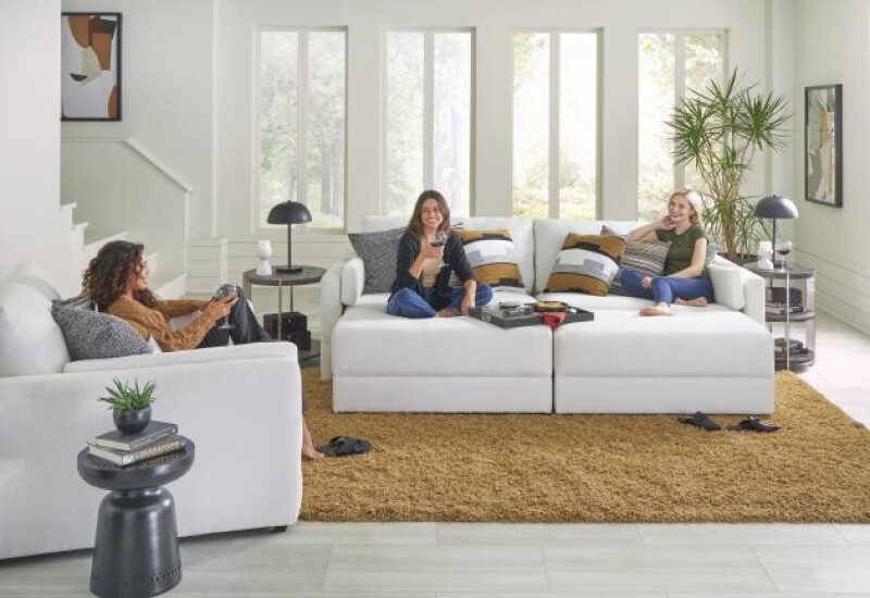 Trevor 2405 Ottoman 240510