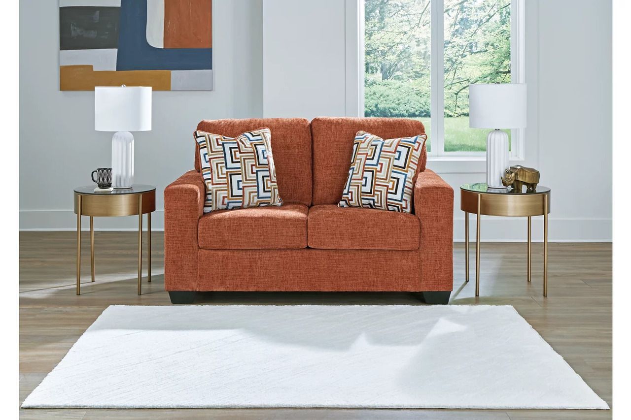 Aviemore Living Room Set In Spice 24304U1
