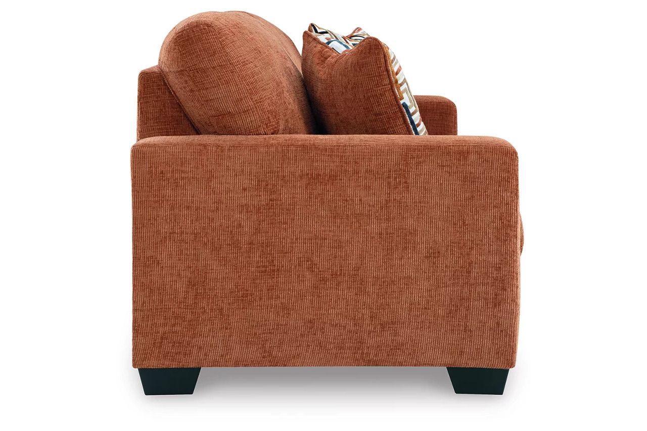 Aviemore Living Room Set In Spice 24304U1