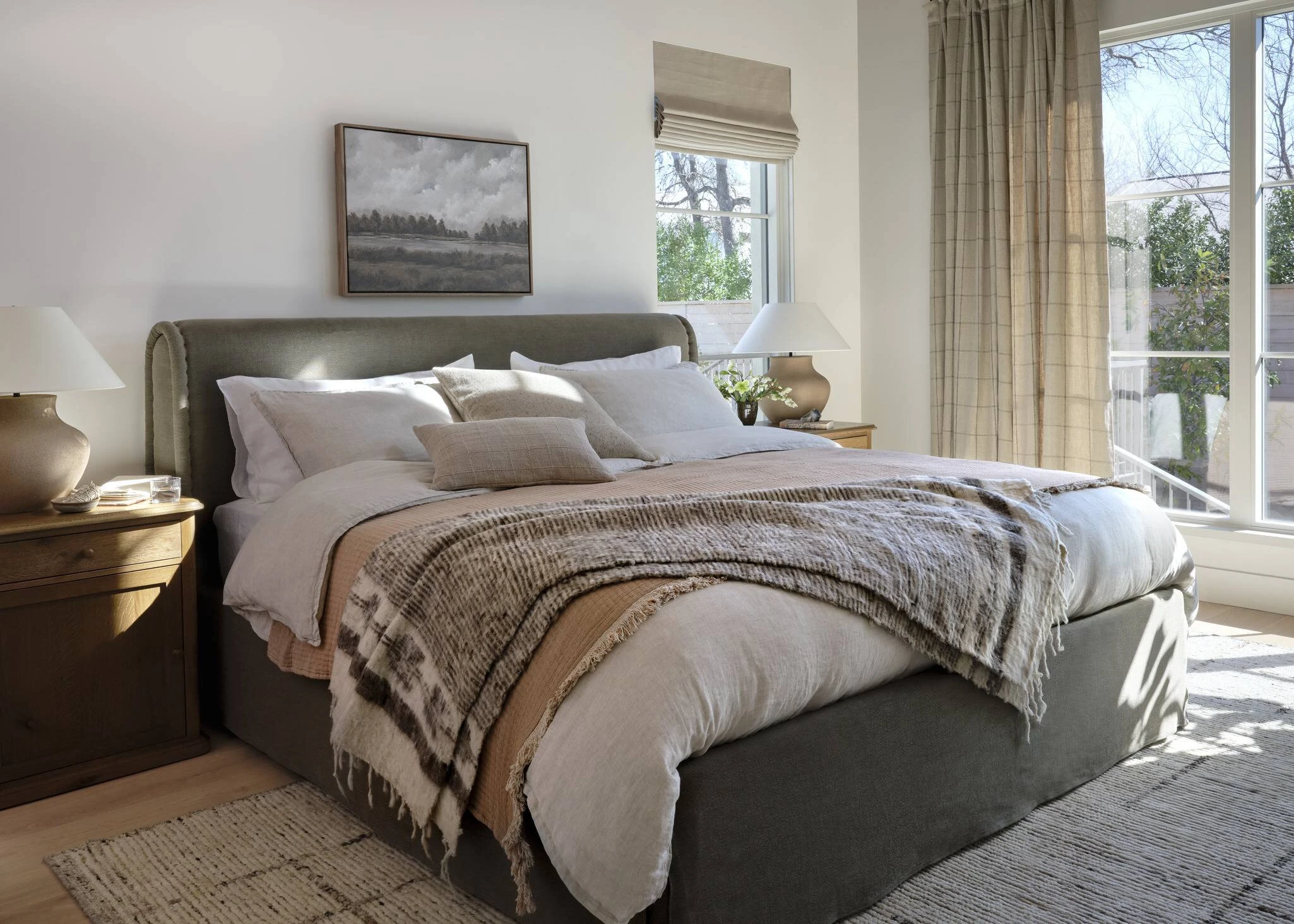 Wyndham Bed - 243704-007 243704007