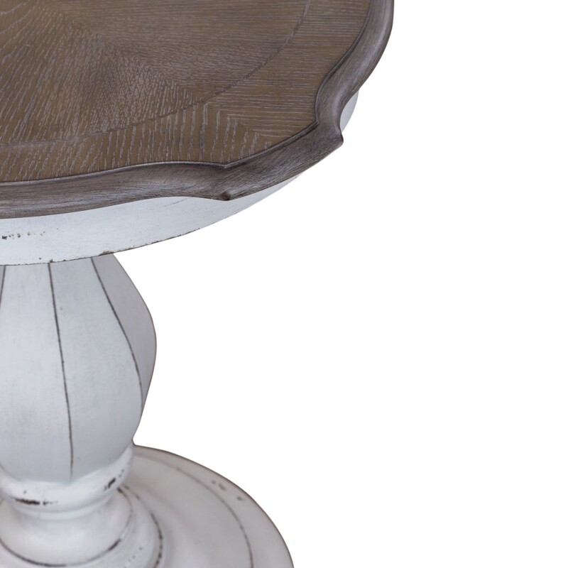 Magnolia Manor Round Accent Table 244AT2000