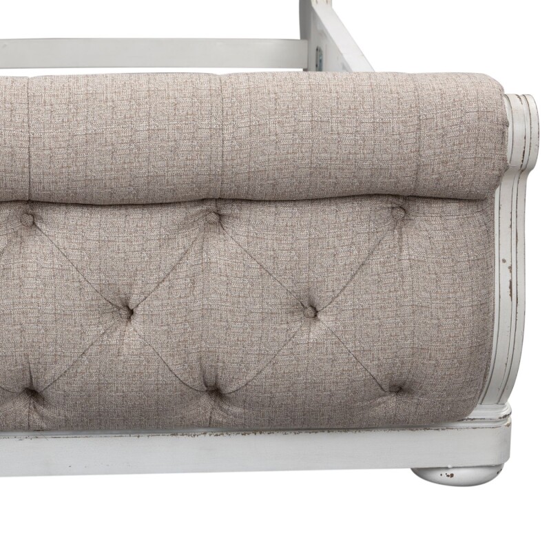 Magnolia Manor Queen Uph Sleigh Footboard 244BR21FU