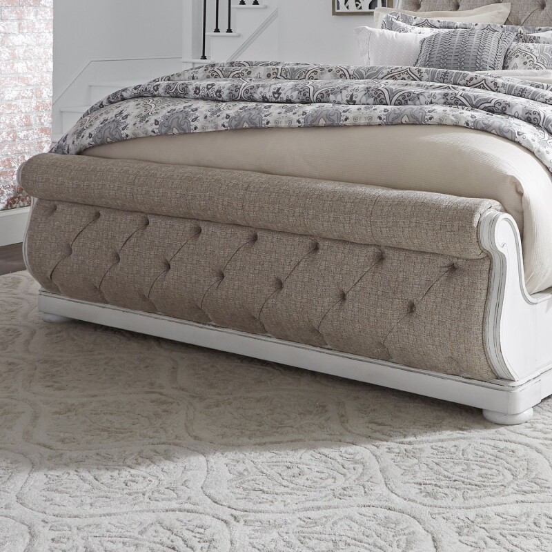 Magnolia Manor King Uph Sleigh Footboard 244BR22FU