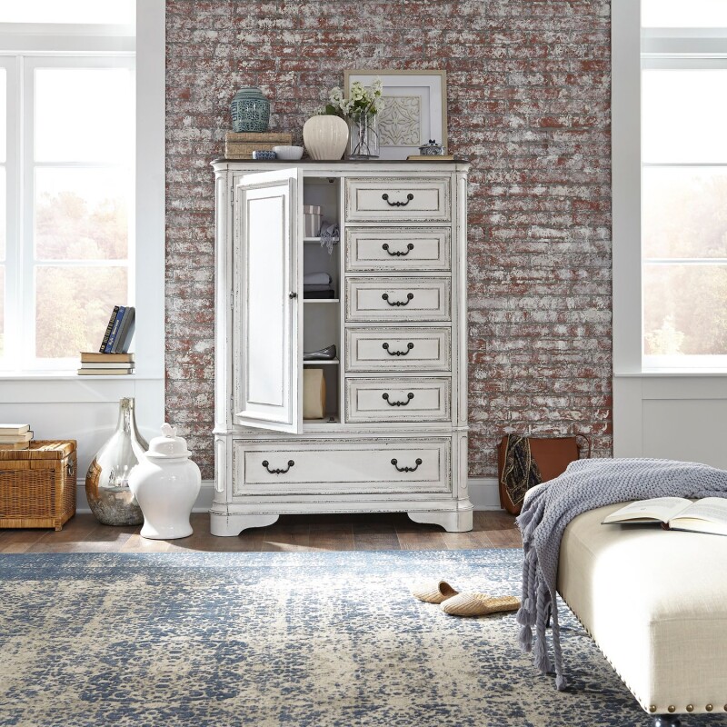 Magnolia Manor Master Chest 244BR42MC