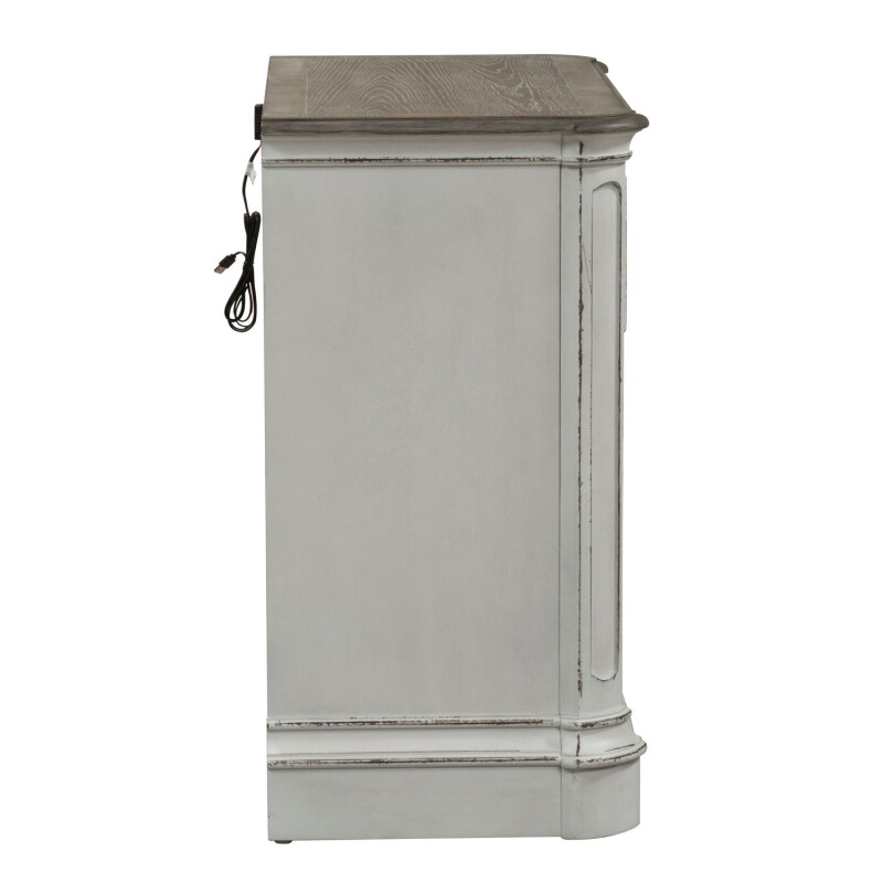 Magnolia Manor 3 Drawer Bedside Chest w/ Charging Station 244BR64
