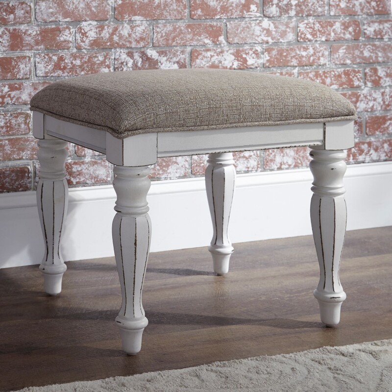 Magnolia Manor Vanity Stool 244BR99