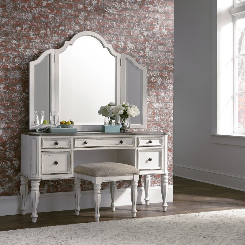 Magnolia Manor 3 Piece Vanity Set 244BRVN