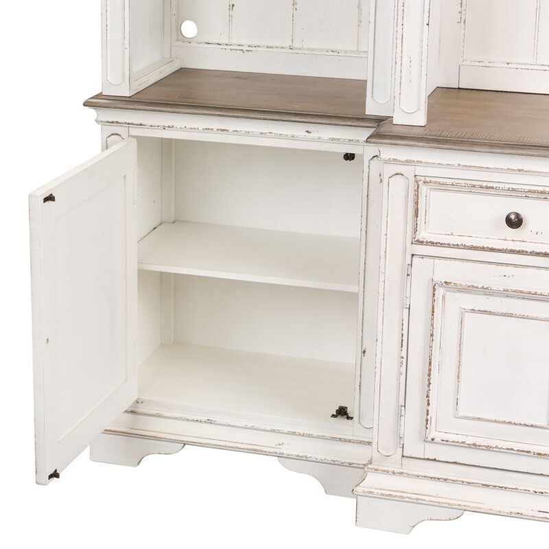 Magnolia Manor Entertainment Center with Piers 244ENTWECP