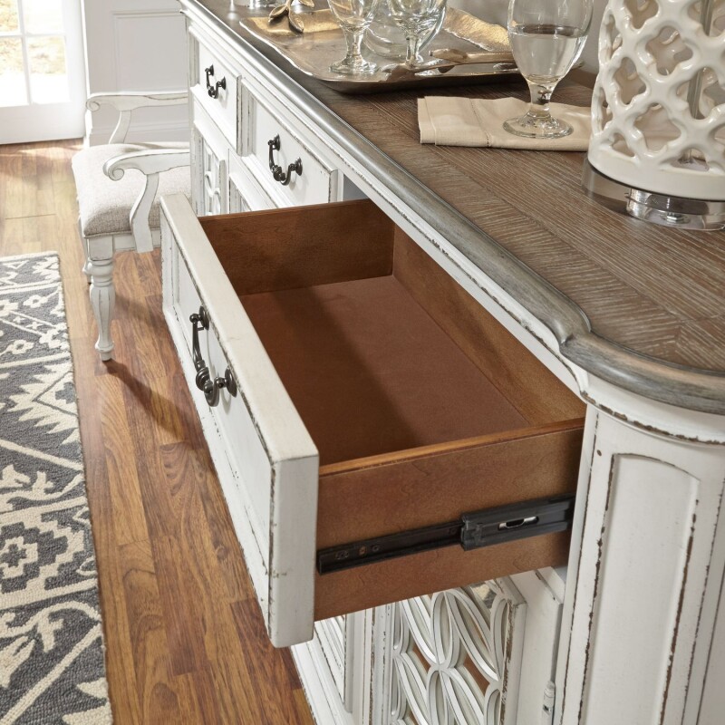 Magnolia Manor Hall Buffet 244HB6642