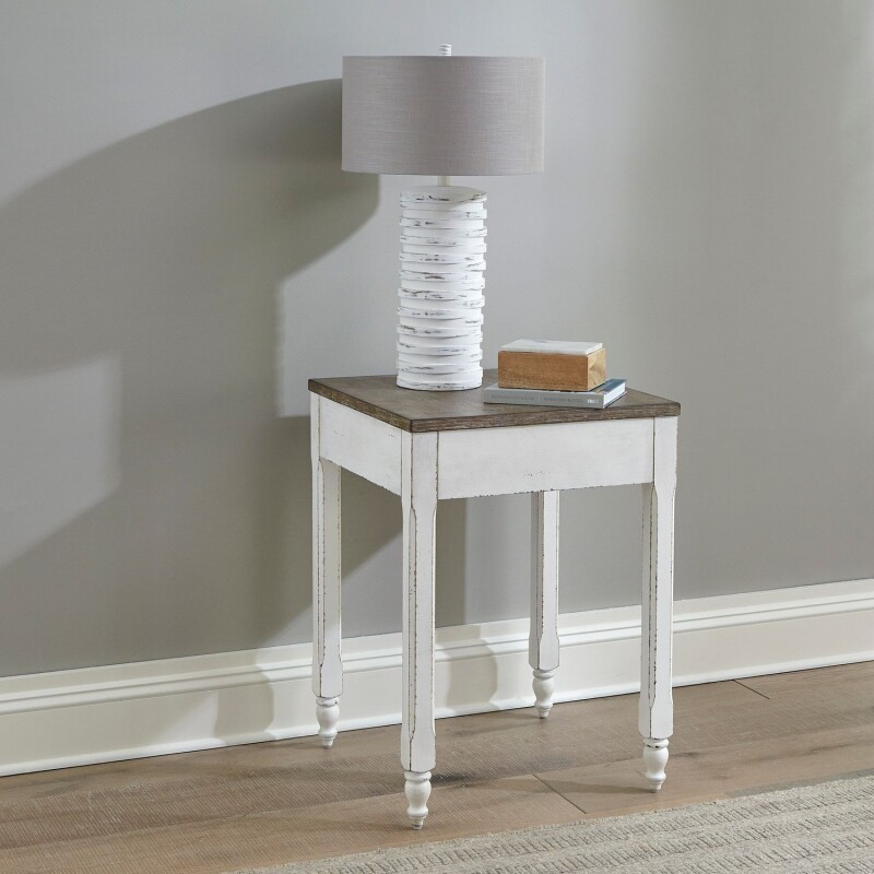 Magnolia Manor Corner Filler 244HO112C