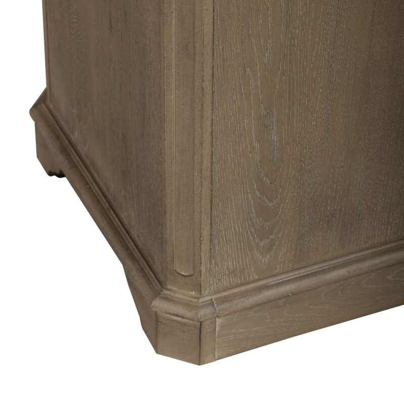 Magnolia Manor Chair Side Table 244NOT1021