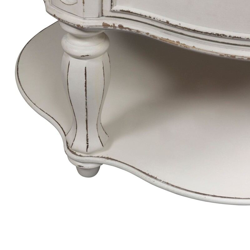 Magnolia Manor Round Cocktail Table 244OT1011
