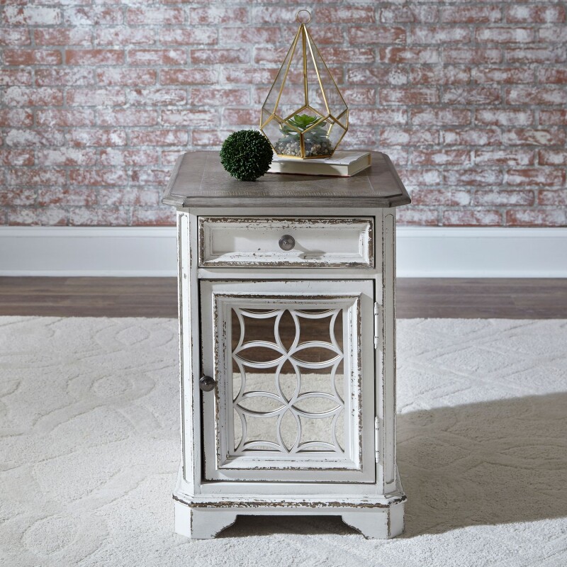 Magnolia Manor Chair Side Table 244OT1021