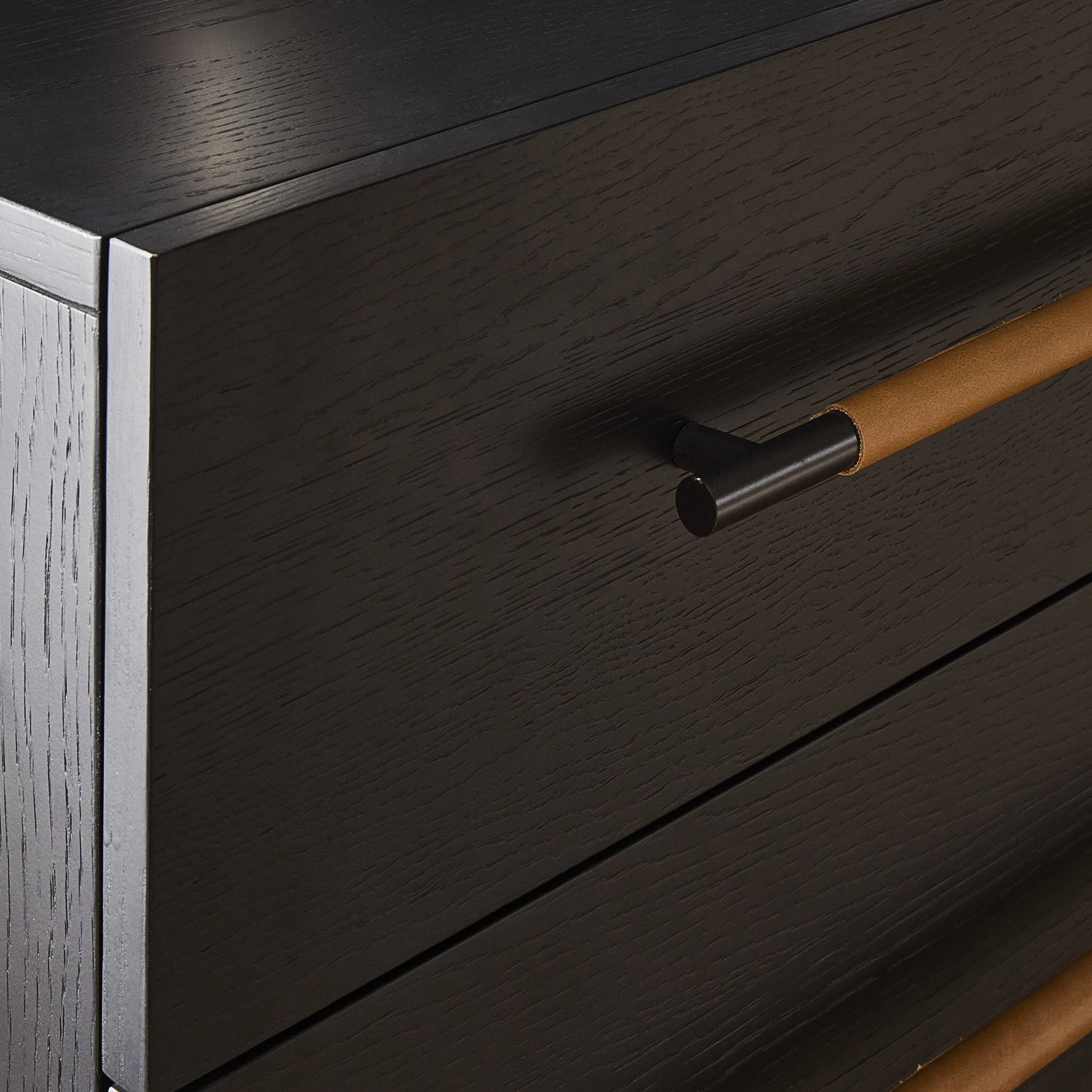 Rosedale 8 Drawer Dresser - 246172-002 246172002