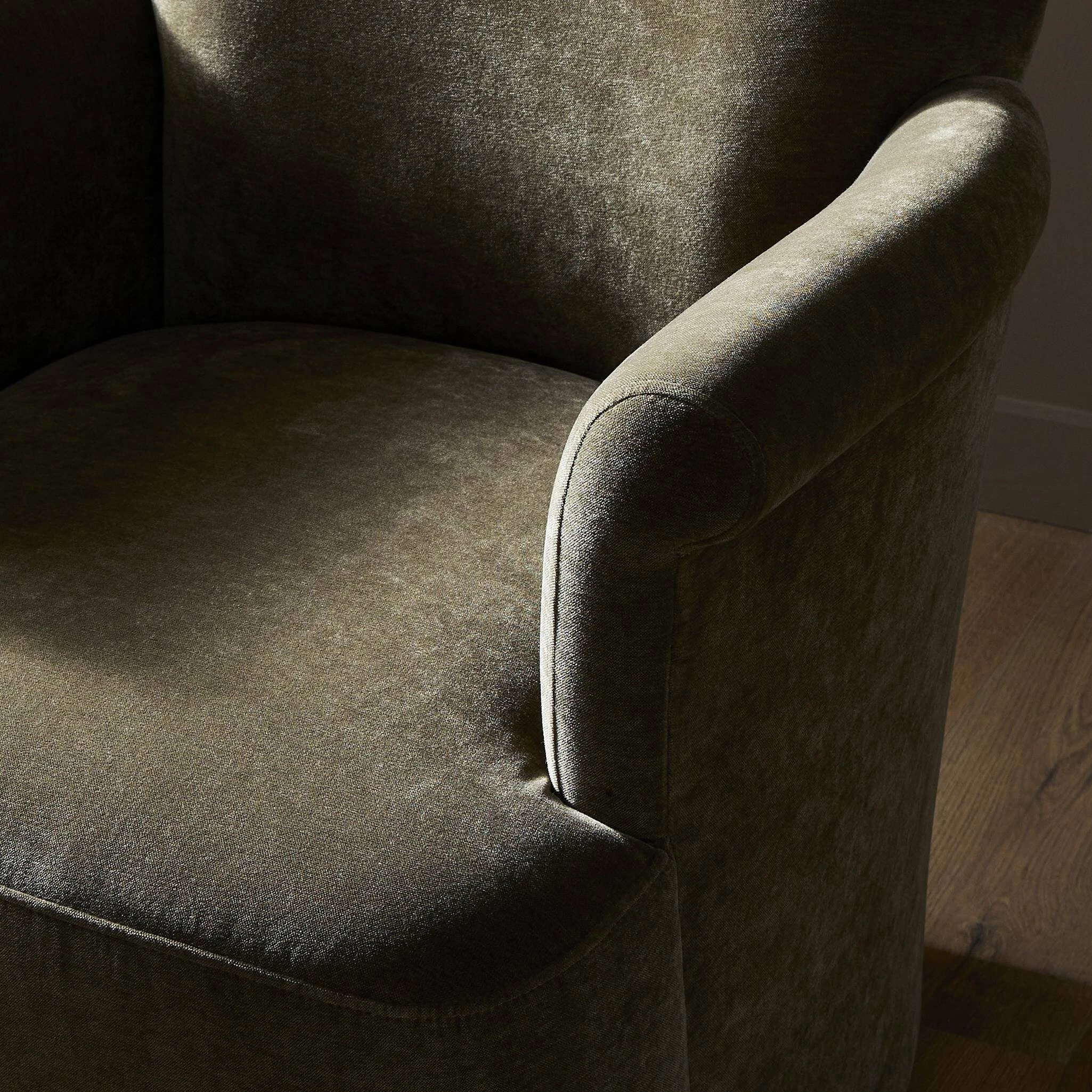 Camellia Swivel Chair - 247277-001 247277001
