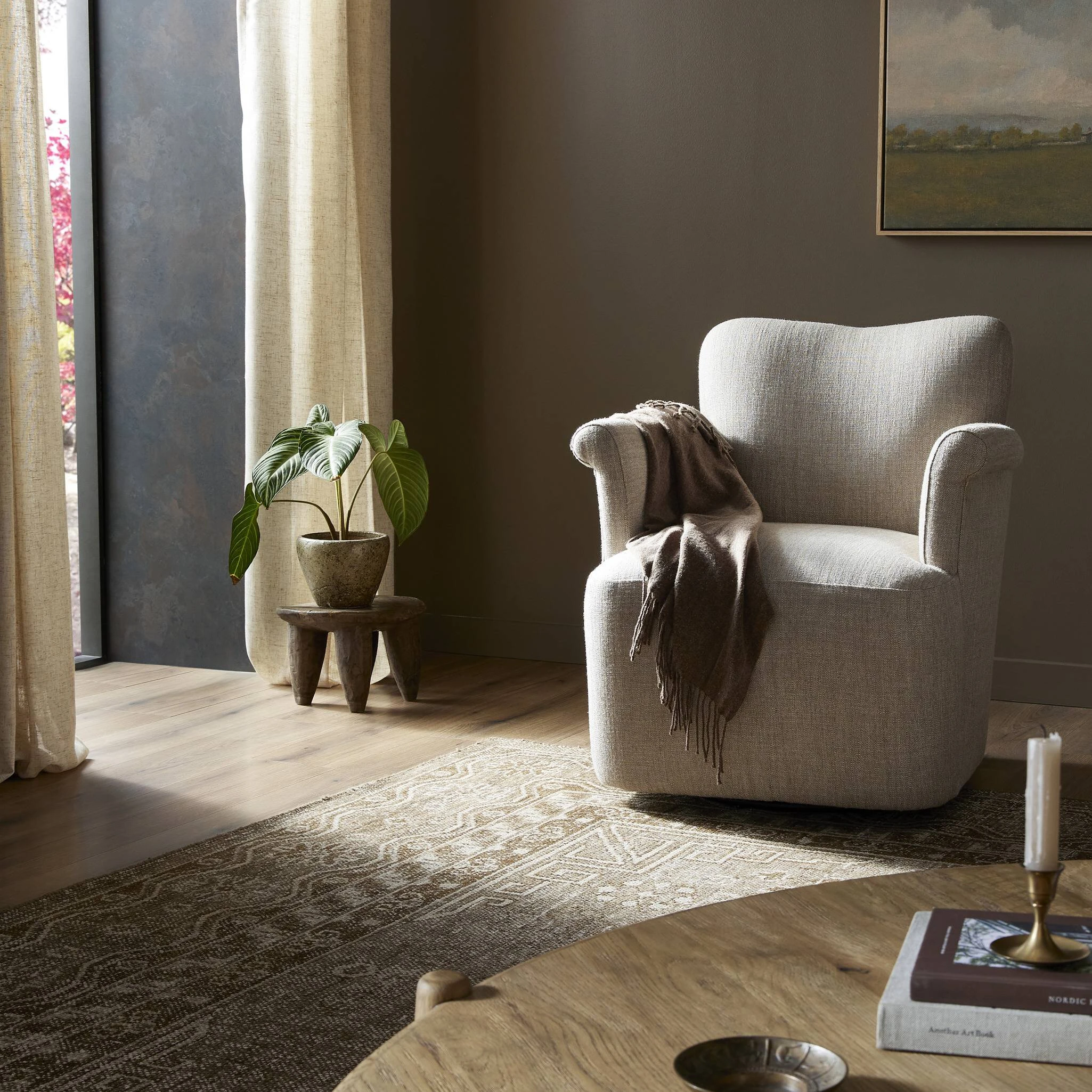 Camellia Swivel Chair - 247277-005 247277005