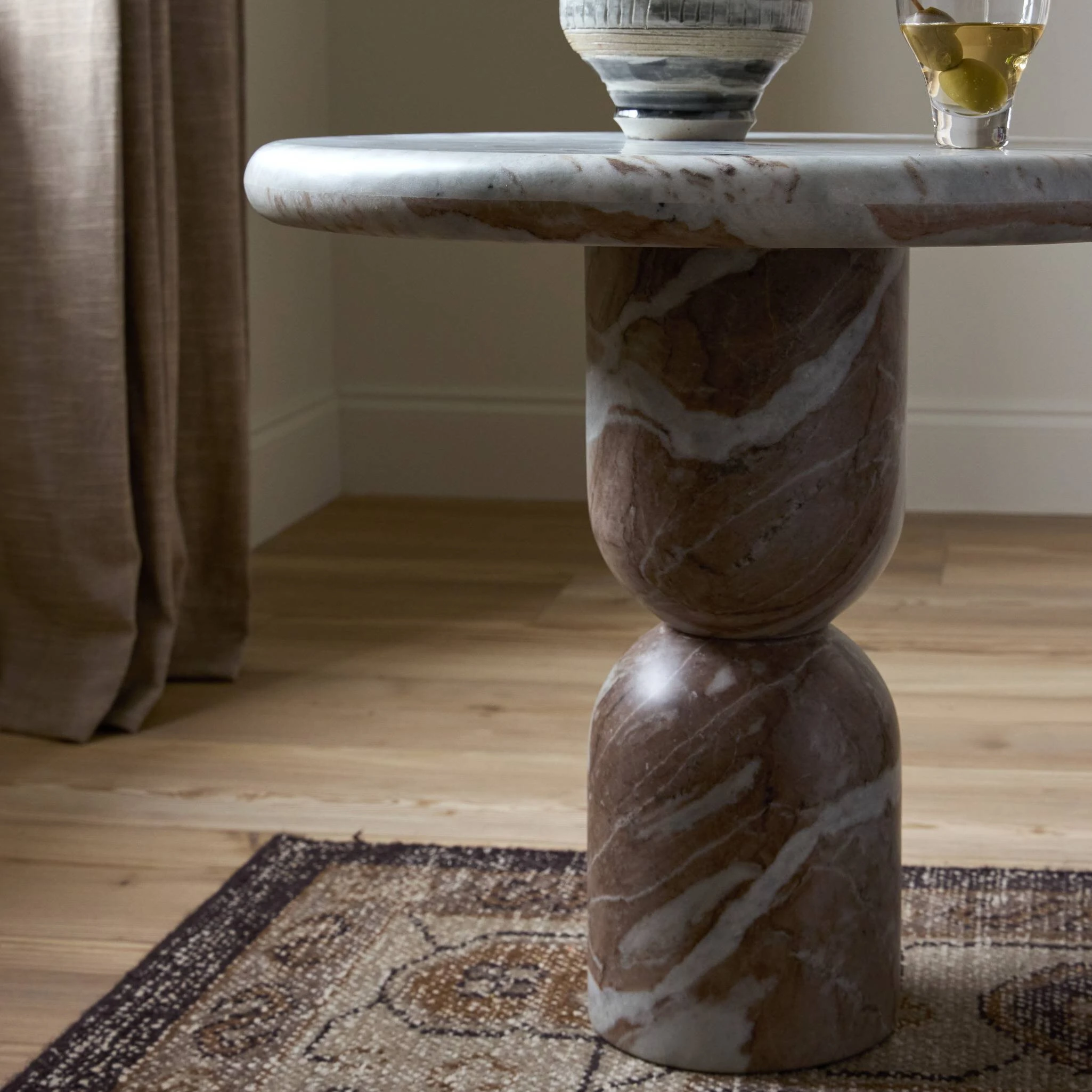 Figueroa End Table - 249112-001 249112001