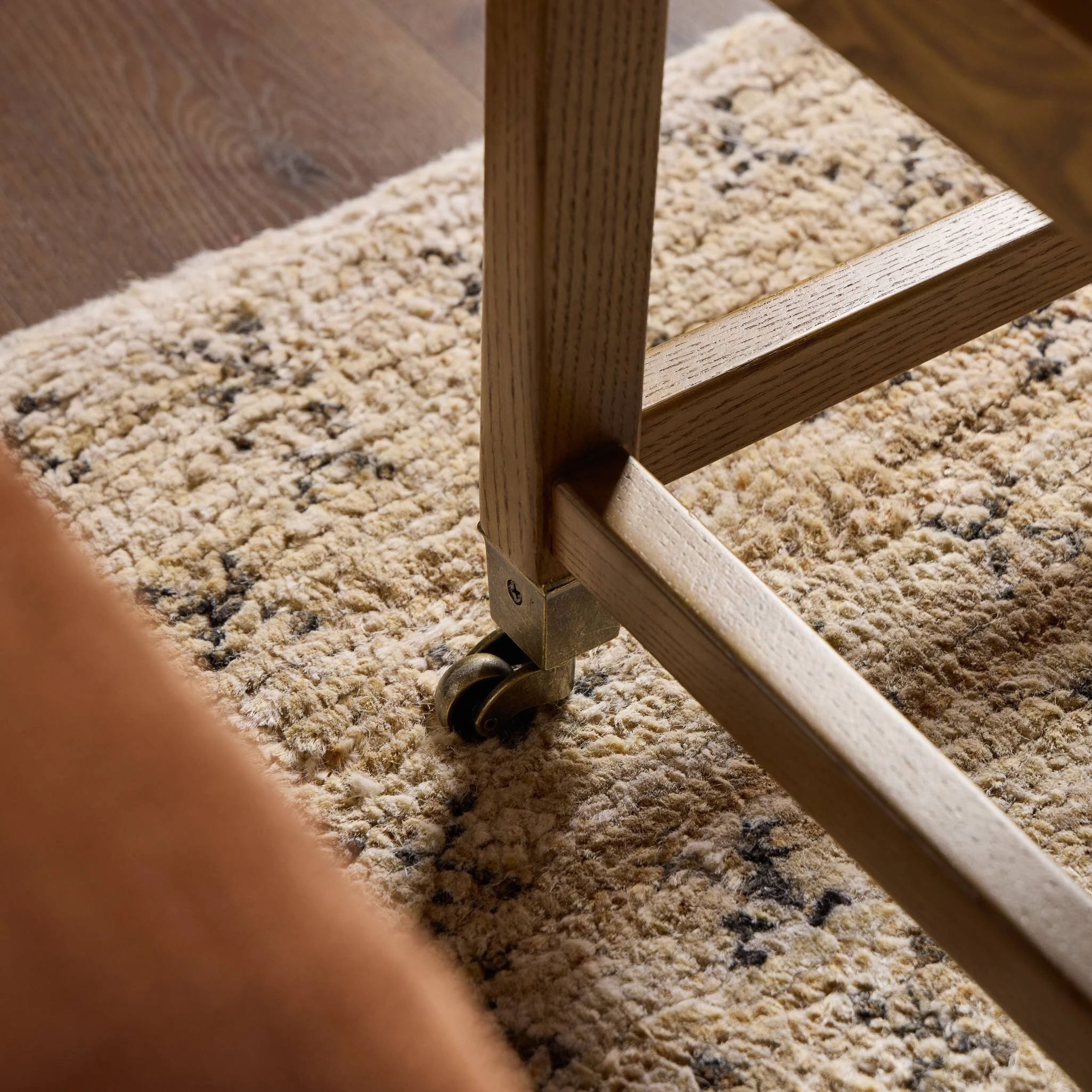 Eleanor Accent Stool - 249135-002 249135002