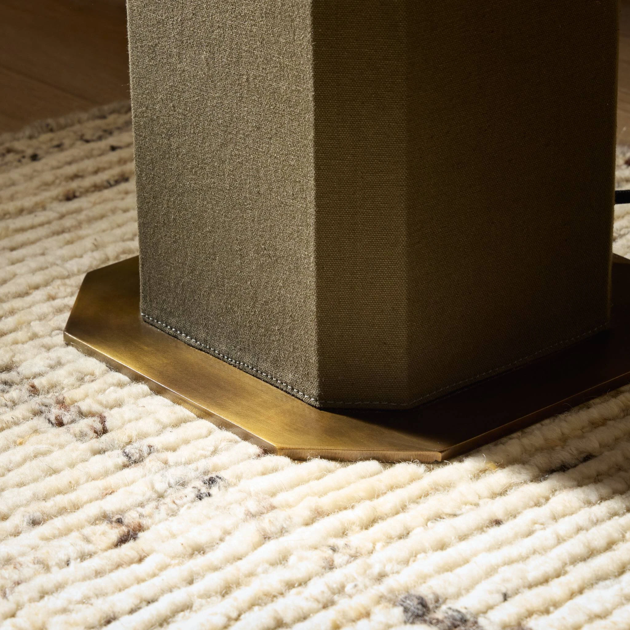 Kenric Floor Lamp - 250511-001 250511001
