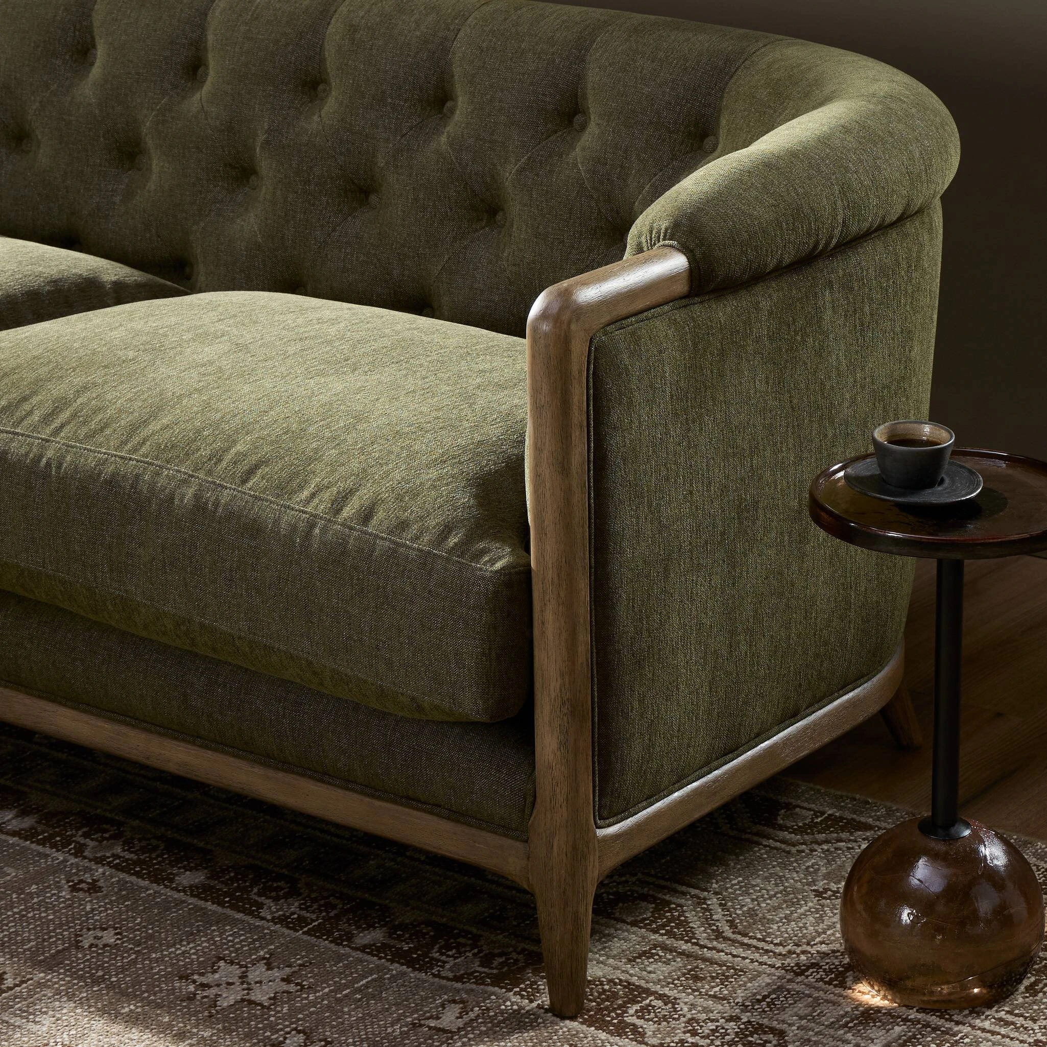 Ellsworth Sofa - 250680-001 250680001