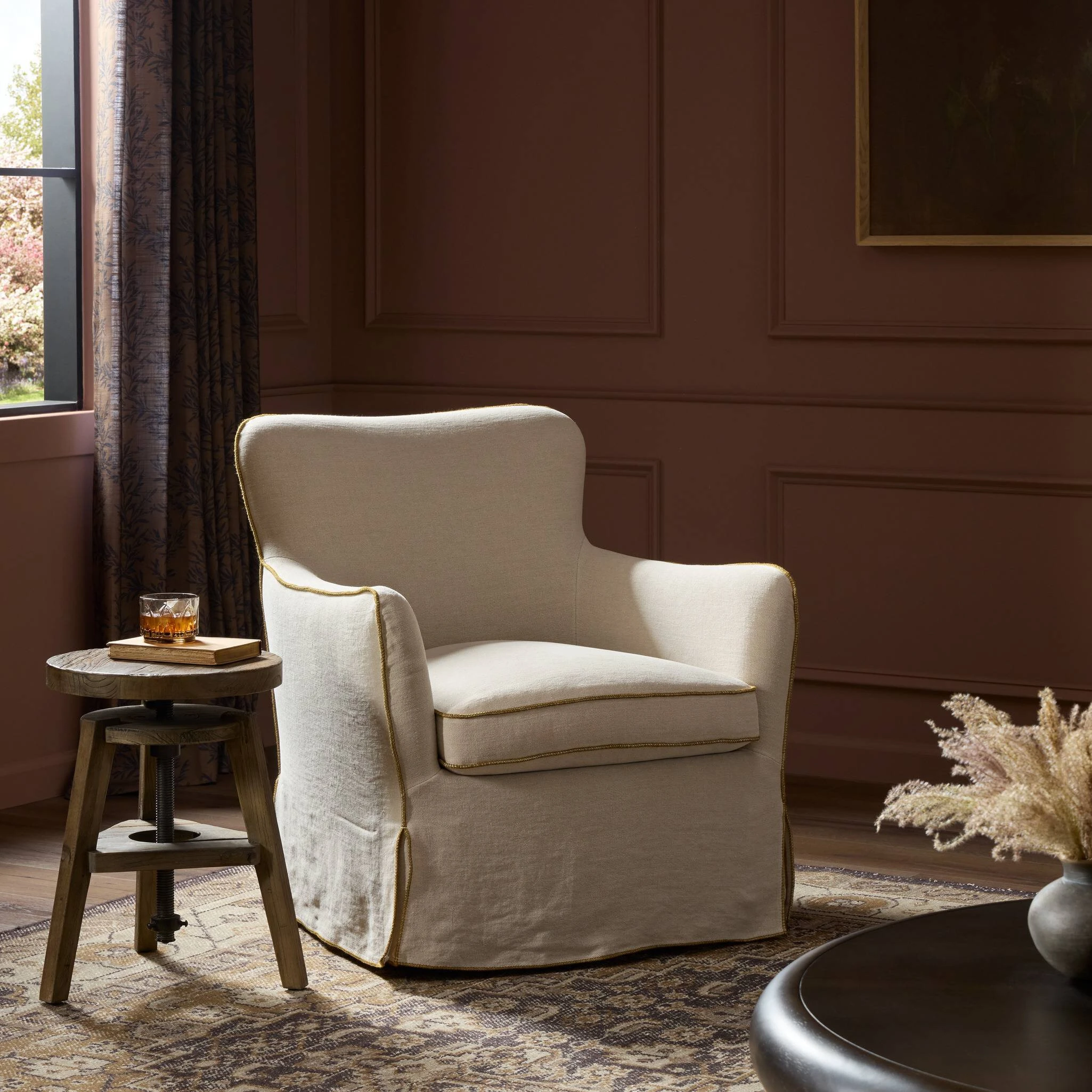 Devon Slipcover Swivel Chair - 251330-001 251330001