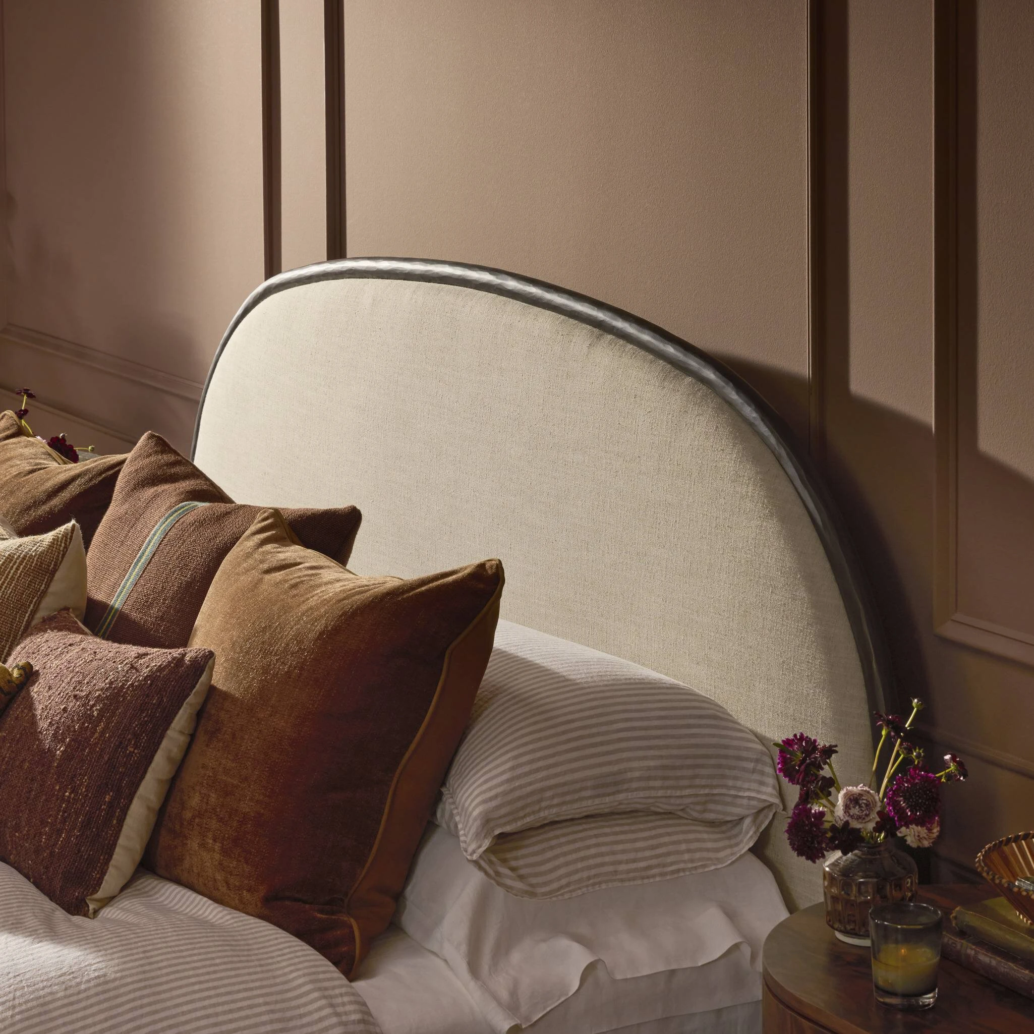 Lamont Bed - 251472-003 251472003