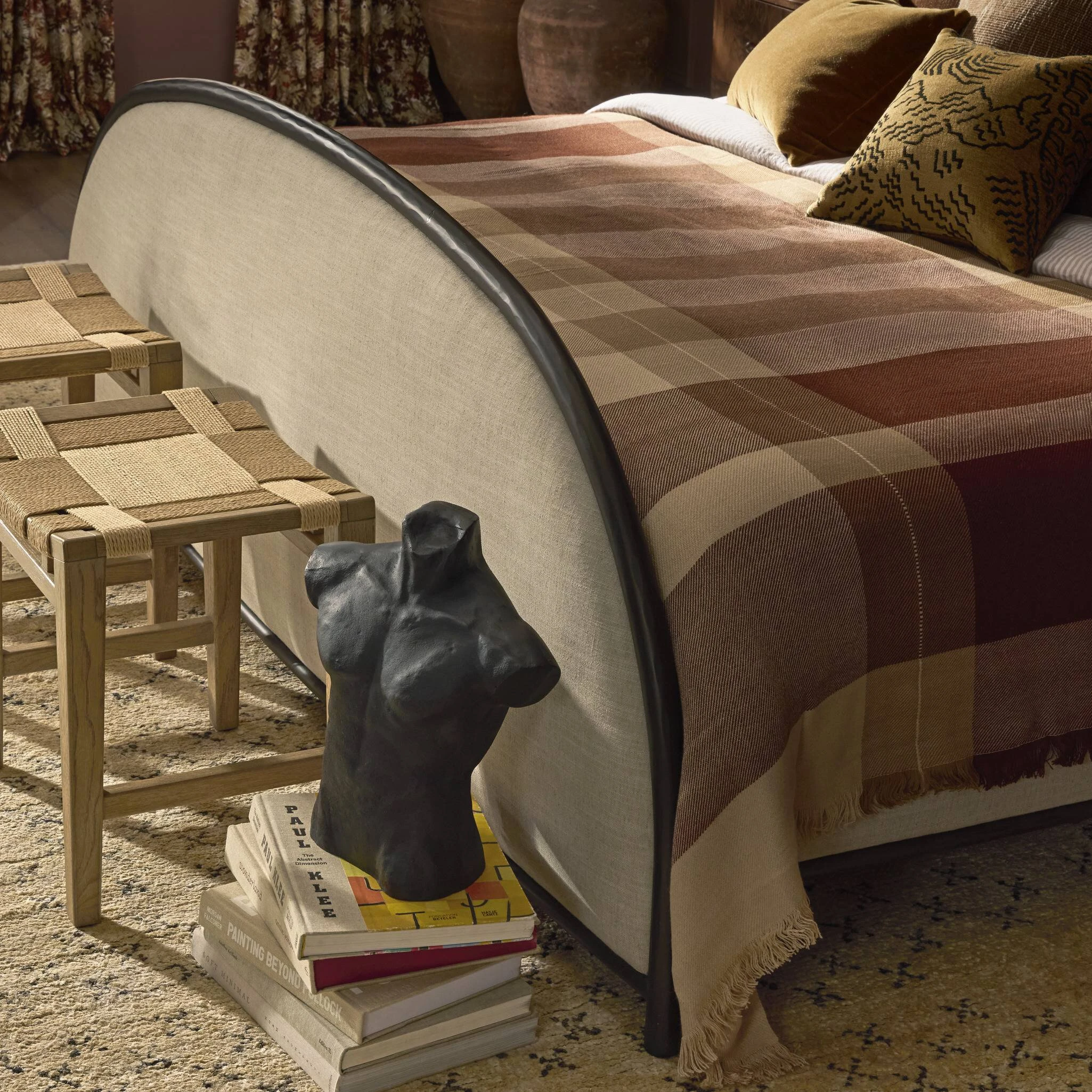 Lamont Bed - 251472-004 251472004