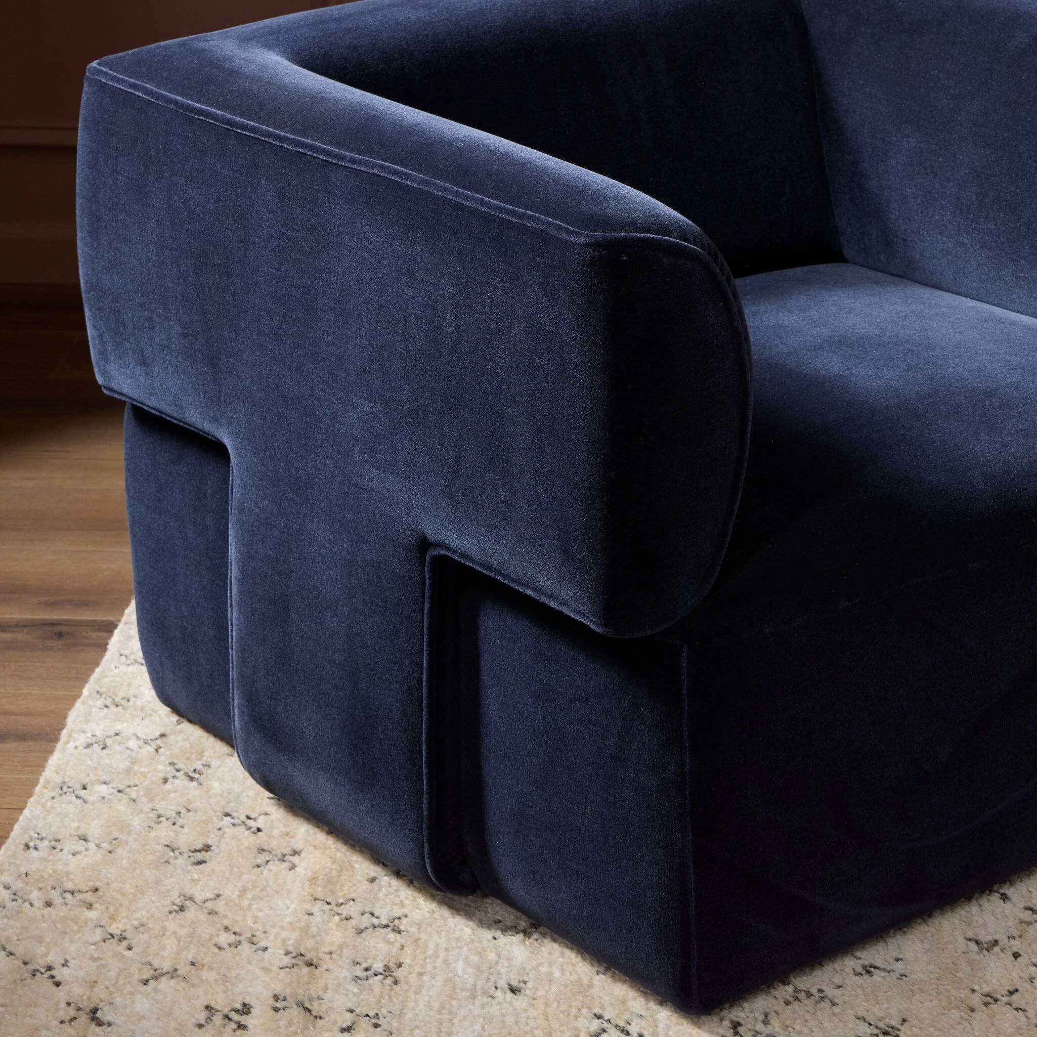 Pacey Swivel Chair - 251608-002 251608002