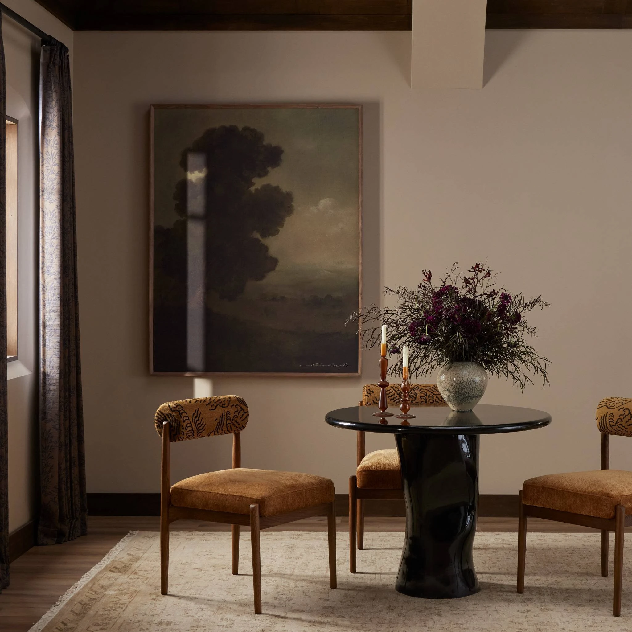 Manon Dining Table - 251654-001 251654001