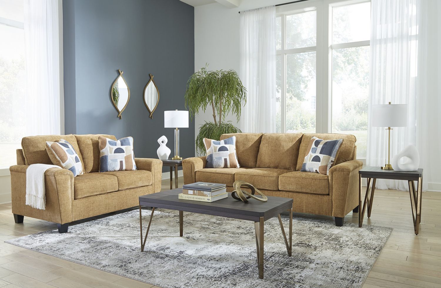 Erinslane Sofa In Honey 2520738