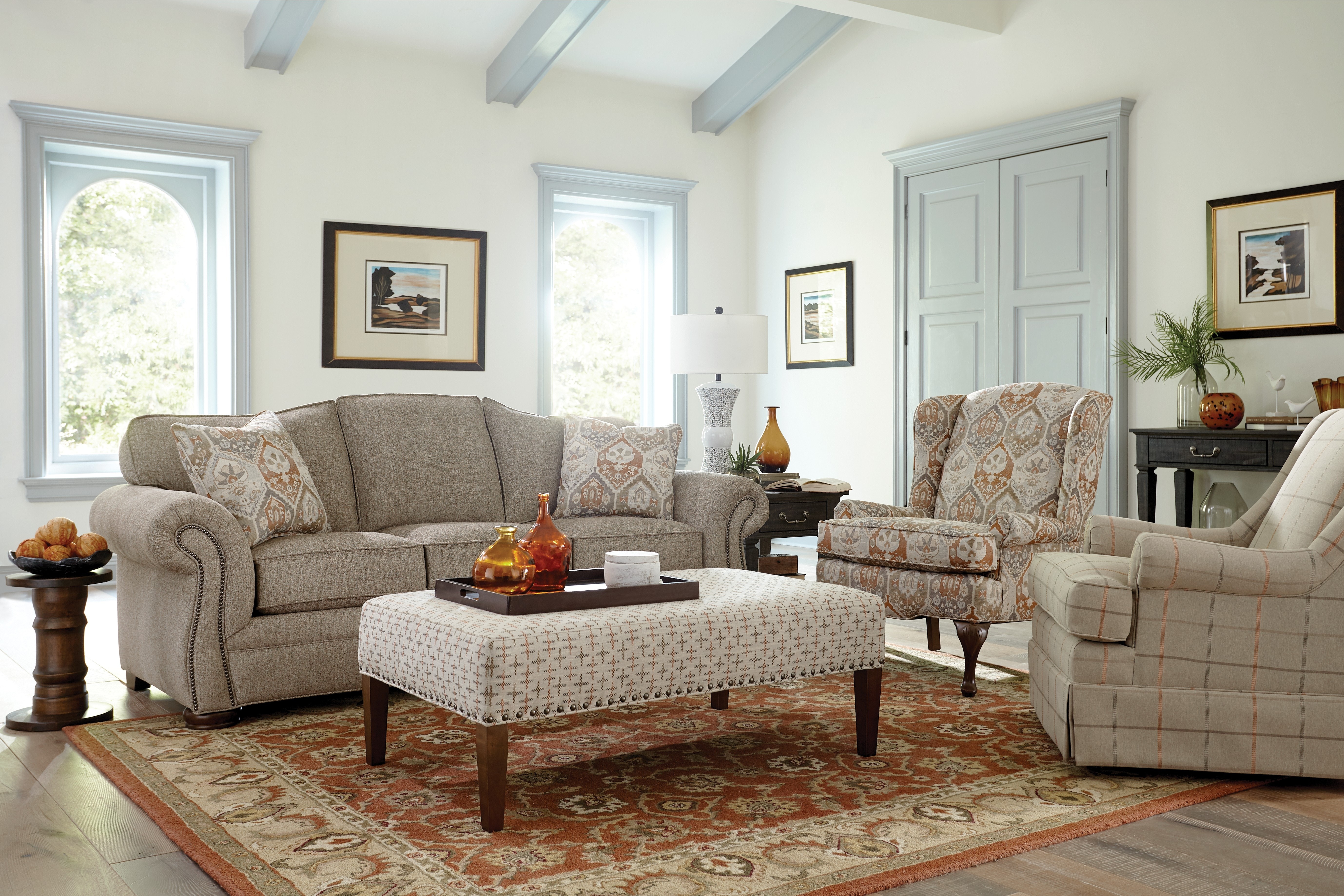 Hickorycraft Essentials Sofas - 268550 268550