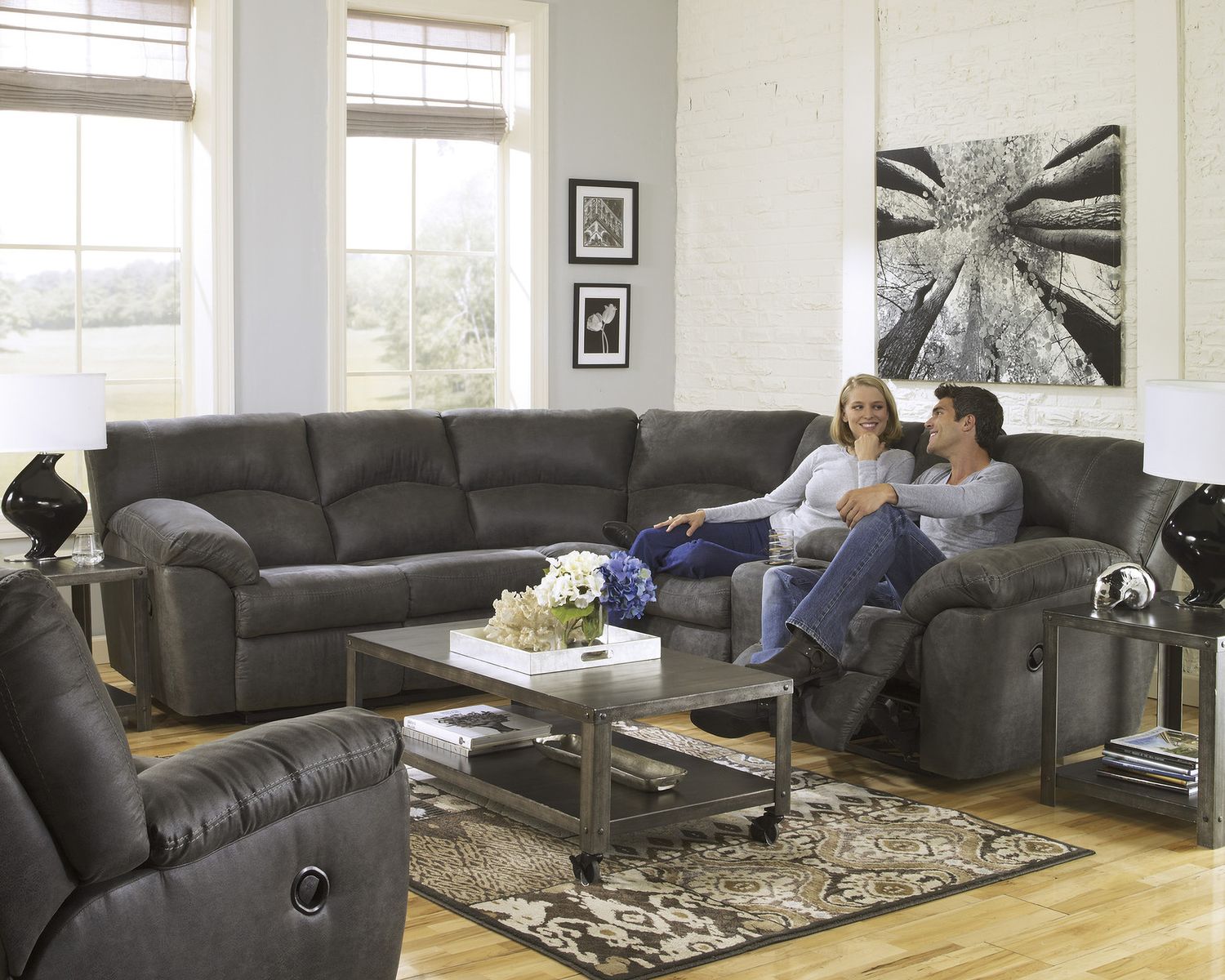 Tambo 2-Piece Sectional with Recliner In Pewter 27801U1