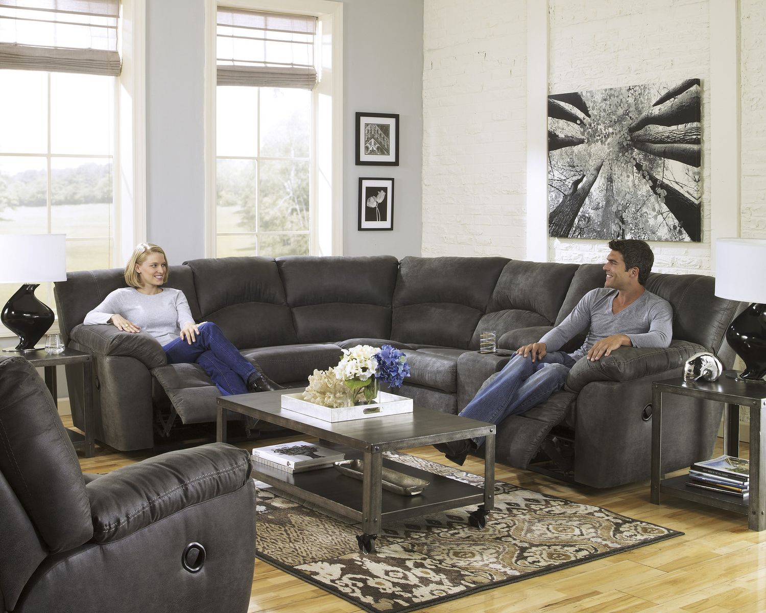 Tambo 2-Piece Sectional with Recliner In Pewter 27801U1