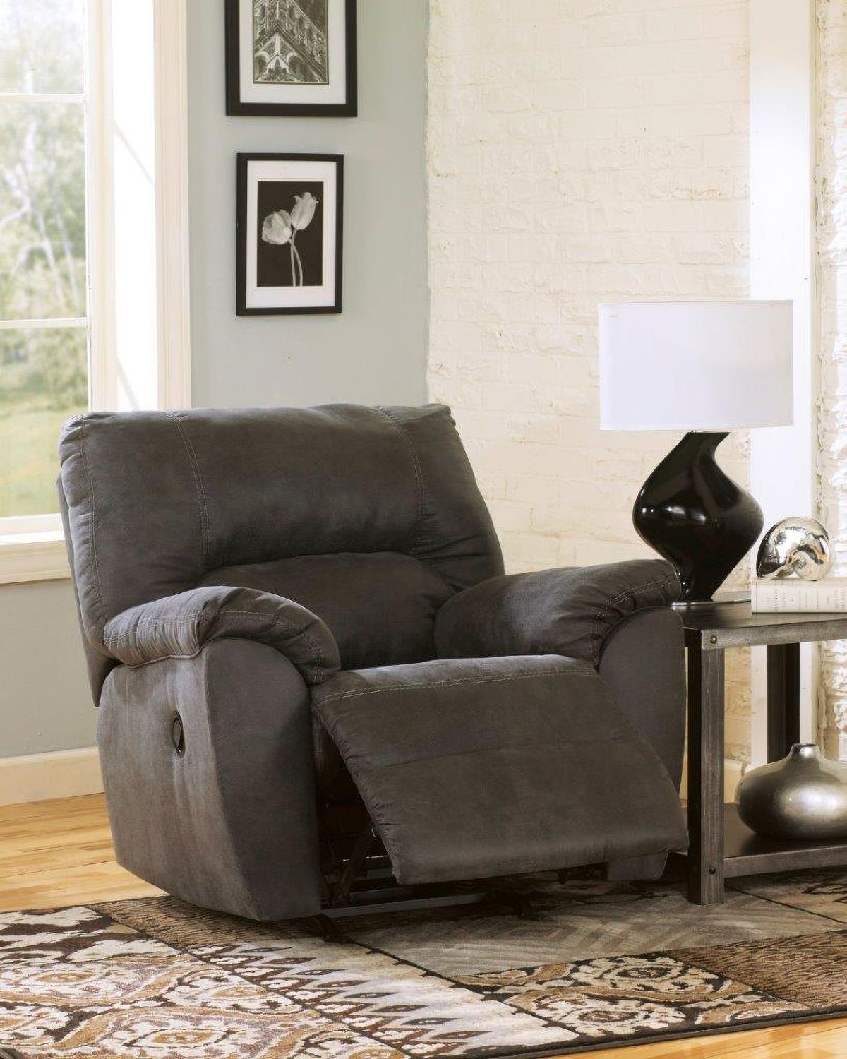 Tambo 2-Piece Sectional with Recliner In Pewter 27801U1