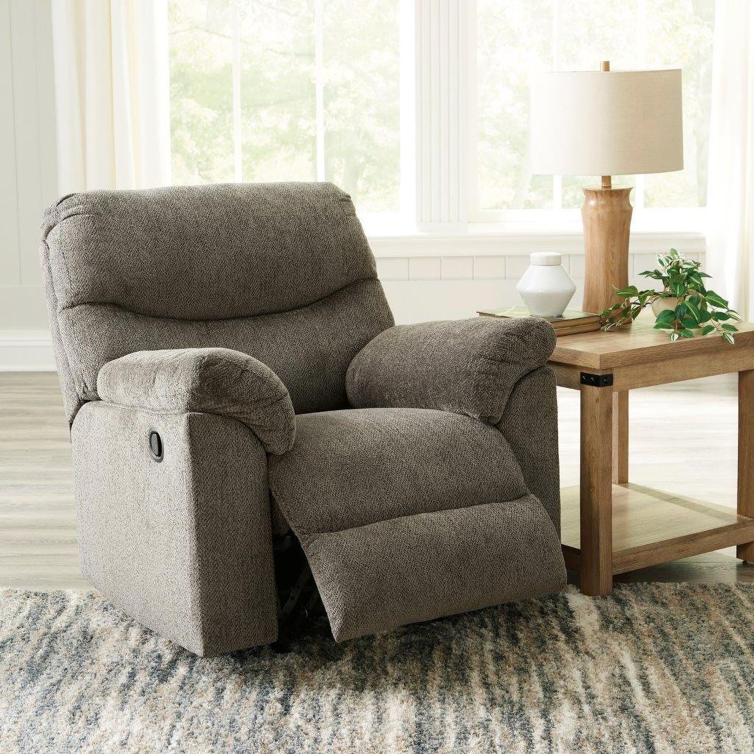 Alphons Recliner In Putty 2820125