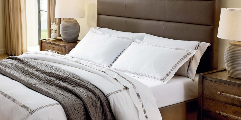 Parkton Leather Upholstered Storage Bed 2826K139LSKIT55