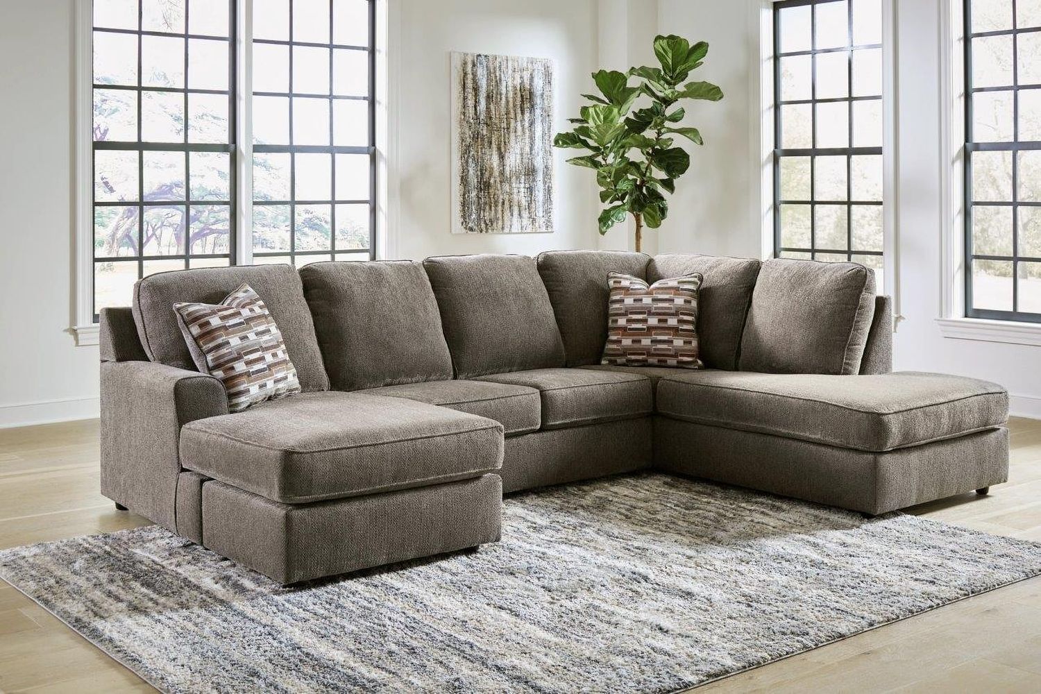 O'Phannon 2-Piece RAF Sectional With Chaise In Putty 29402S1