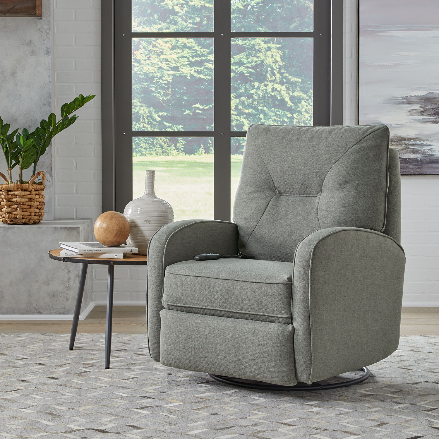 Ingall - Petite, Traditional Recliner - 2A04 2A04
