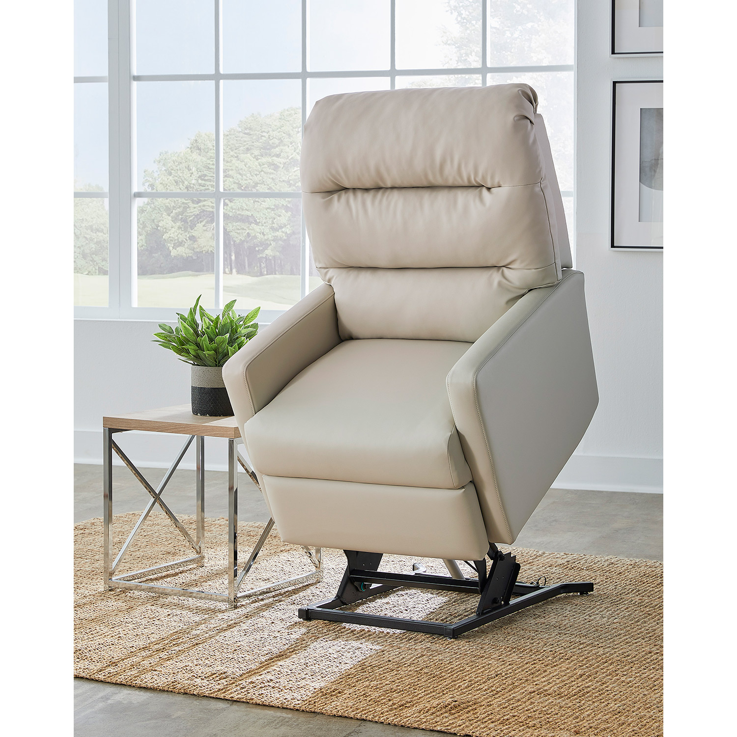 Davida - Petite-sized Lift Recliner Featuring Infinite Positions Including Zero Gravity - 2AZ53 2AZ53